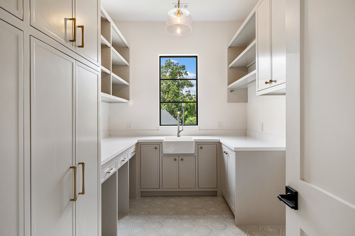 Utility room view